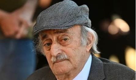 جنبلاط اتخذ قراره متجاوزا "بعض الأجنحة"