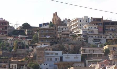 إندلاع حريق في خزان مازوت في بلدة قب الياس