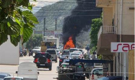 بالصورة.. احتراق بيك آب بالكامل على طريق شكا – أميون