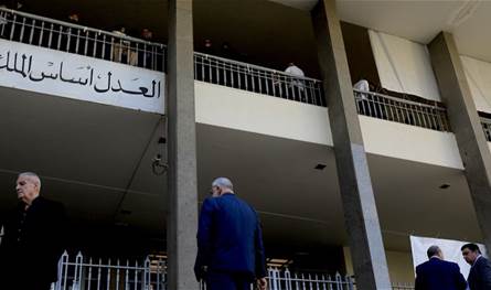 وقفة احتجاجية للجان المساعدين القضائيين يوم الاثنين