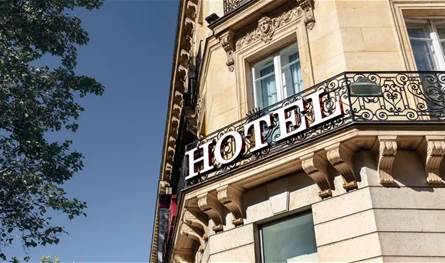 ضربة للسياحة... نسب إشغال الفنادق متدنيّة جدّاً