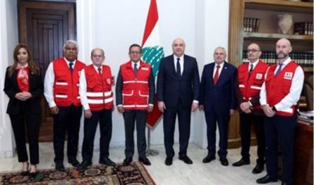 الرئيس عون: يجب الضغط على إسرائيل كي تتوقف عن استهداف المدنيين والمسعفين