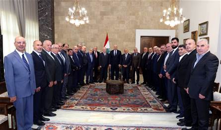 عون: الاطار الذي وضعه لبنان للمفاوضات يتمثل بانسحاب إسرائيل ووقف اطلاق النار وانتشار الجيش وعودة النازحين والمساعدات