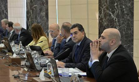 لبنان – الانتقادات تتصاعد داخل الحزب.. المجلس السياسي غائب ولا جدوى من البقاء في الحكومة لبنان – الانتقادات تتصاعد داخل الحزب.. المجلس السياسي غائب ولا جدوى من البقاء في الحكومة