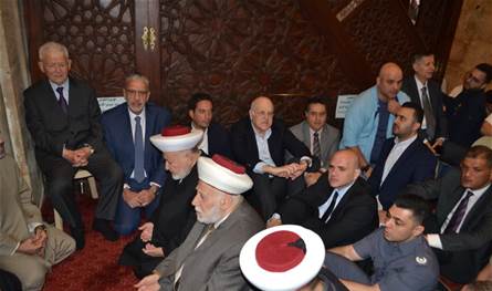 ميقاتي يؤدي صلاة عيد الاضحى في طرابلس.. المفتي امام: عدونا الوحيد اسرائيل