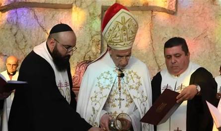 الراعي ترأس من بَكركي رتبة تقديس "زيت الميرون"