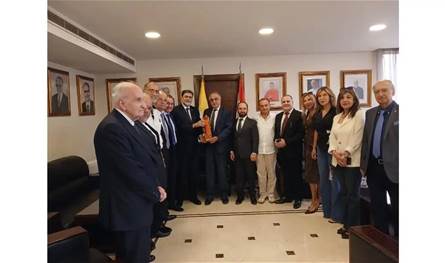 رئيس المجلس الماروني استقبل وفداً من رابطة الروم ا