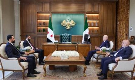 الشرع استقبل ميقاتي في قصر الشعب بدمشق
