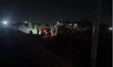 فيديو من البقاع... بقايا صاروخ إعتراضيّ سقطت على الأوتوستراد
