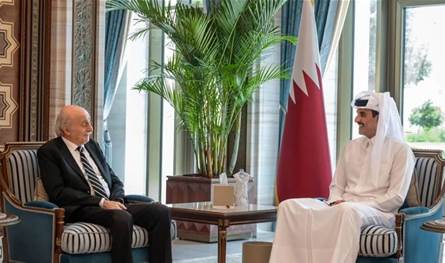 أمير قطر استقبل جنبلاط والوفد المرافق