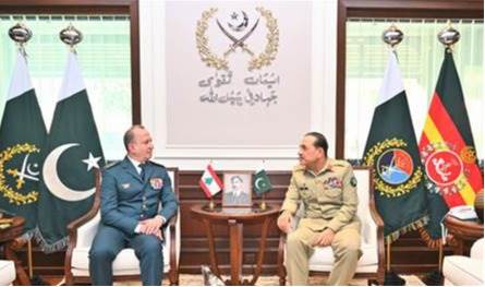 قائد الجيش يختتم زيارته إلى باكستان.. بيان يكشف تف