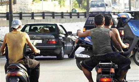الدراجات النارية تسابق السيارات والحجار يوعز بضبط المخالفات