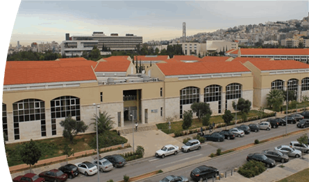 أمام الجامعة اللبنانية.. زحمة سير على طريق الحدث