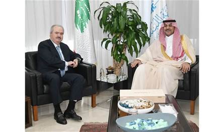 لقاء بين جابر والسفير السعودي وتشديد على أهمية التعاون الاقتصادي بين البلدين