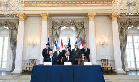 "اتفاق الاطار الثلاثي"بين لبنان واسرائيل والولايات المتحدة نقطة تحوّل بارزة في مسار الازمة اللبنانية والمنطقة