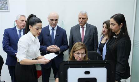 وزير الداخلية أطلق خدمة البصمة البيومترية من السفارة اللبنانية في الكويت