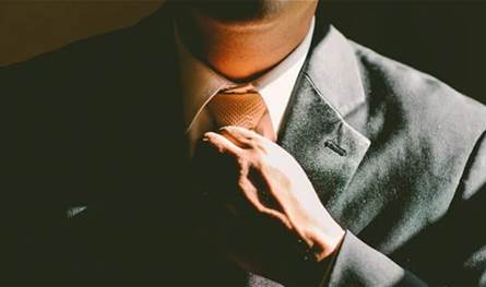 ضغوط على "نائب مُحرَج": حدد موقفك