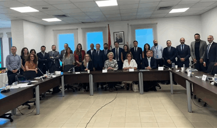 كرامي عرضت مع شركاء "الصندوق الائتماني للتربية" خطة 2027-2026 التربوية