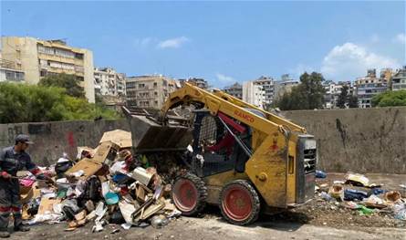 بلدية بيروت تُواصل رفع التعديات