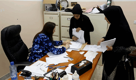 لبنان – التفرغ للقطاع العام مقابل نصف راتب و56500 مليار ليرة لدفع ستة رواتب