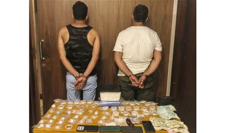 خزّن وروّج المخدّرات برفقة شريكه.. وهذا ما ضبطته شعبة المعلومات بحوزتهما