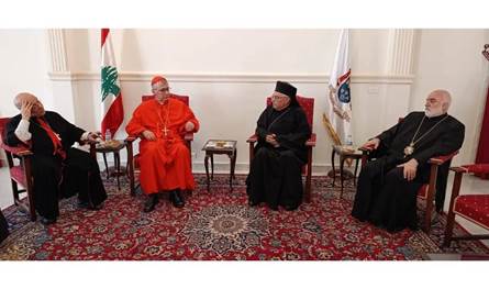 العبسي عرض الأوضاع مع زواره والوزير مرقص شكره على منحه الوسام التكريمي