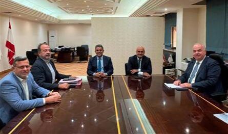وزير الاتصالات بحث مع أبي رميا وحواط وعون في أوضاع القطاع