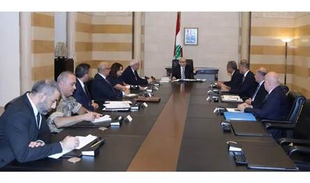 سلام ترأس اجتماعاً لإطلاق مشاريع التعافي في المناطق التجريبية: الأولوية لرفع الأنقاض وتأمين البيوت الجاهزة