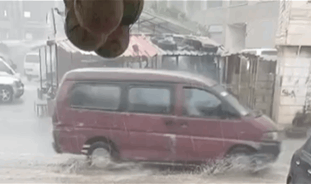 حدث نادر.. لماذا أمطرت بغزارة في آخر آب؟