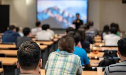 كلفة باهظة.. إليكم كم يحتاج الطالب الجامعي شهريًا للعيش والدراسة في بيروت