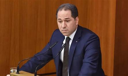 الجميّل: أمام الحكومة خياران إما الخضوع أو التنفيذ