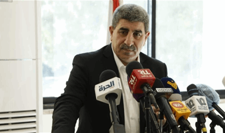 بعد بلوغ سعر صفيحة البنزين 31 دولارا.. طليس دعا الحكومة إلى تنفيذ الاتفاق وصرف تعويضات السائقين