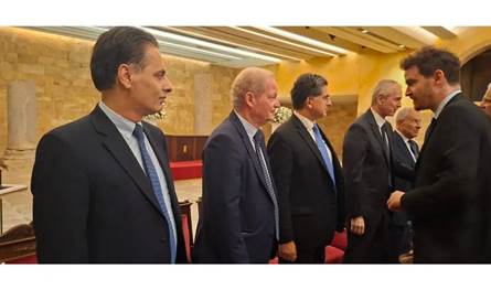 حضور رسمي.. مرقص وسفير السعودية يعزيان بوفاة دوري شمعون