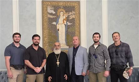 فريق من القوات الخاصة الأميركية العاملة في لبنان يزور مطرانية سيدة النجاة