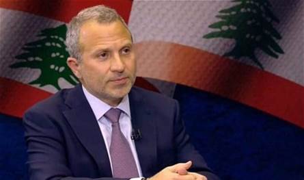 باسيل يواصل متابعة ملف تصدير التفاح اللبناني