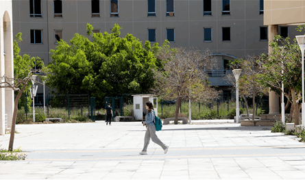 اضراب في الجامعة اللبنانية يومي الثلاثاء والأربعاء: انطلاقة متعثّرة واستحقاقات مُعلّقة