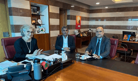 وزيرة التربية بحثت مع نواب قضايا تربوية