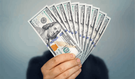 كيف اختلفت قيمة "الألف دولار" في لبنان بين 2018 واليوم؟