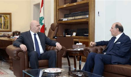 عون بحث مع حاكم مصرف لبنان الاستقرار النقدي والإصلاحات المصرفية