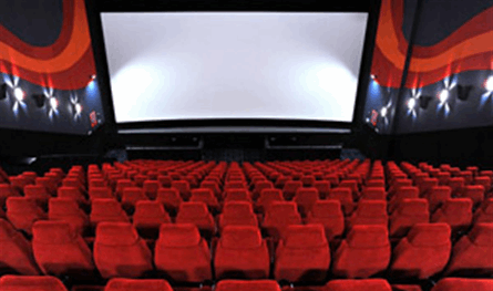 اقبال "غير متوقع" على فيلم سينمائي