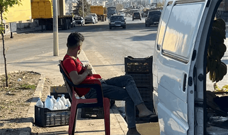أطفال خارج الصفوف.. العمل يسرق مستقبلهم