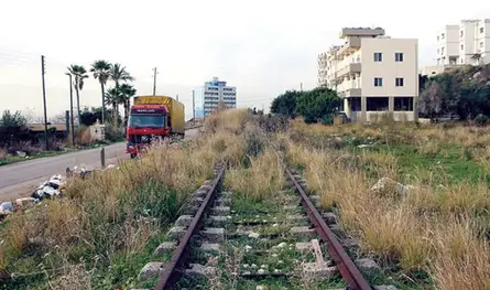 سكة الحديد الى الواجهة وهذا ما يحضّر لها