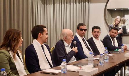 جنبلاط التقى وفداً من الشبيبة الاشتراكية الدولية... بحث في تطورات لبنان والمنطقة