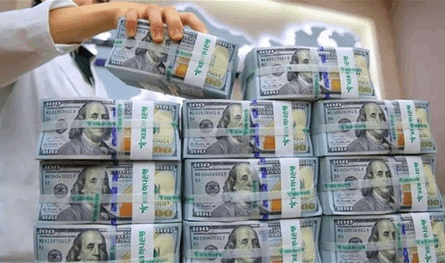 الخوف يملأ خزائن المصارف.. مليارات "فريش" تدخل إليها هرباً من القصف!