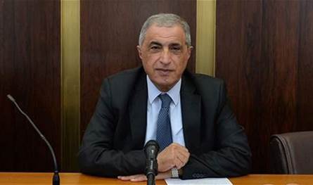 هاشم زار ناصر الدين وطالب بزيادة موازنة وزارة الصحة