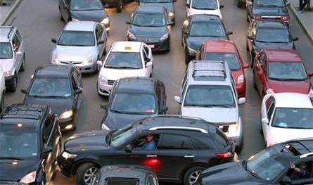 40 حافلة و90 محطة.. نظام جديد لإدارة النقل في لبنان ووداعاً لزحمة السير!