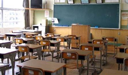 بين الصعوبات الاقتصادية وحملات التشويه.. القطاع التعليمي في خطر