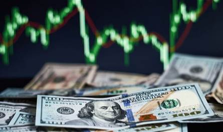 رقم قياسي جديد.. ما &quot;سرّ&quot; الارتفاع &quot;الجنوني&quot; لسعر الدولار؟! 