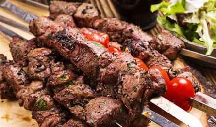 سعر كيلو "اللحمة" ينخفض بشكل كبير.. كم بلغ؟