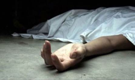 وعد زوجته بمفاجأة... طرحها أرضاً وقتلها بطريقة مروعة!